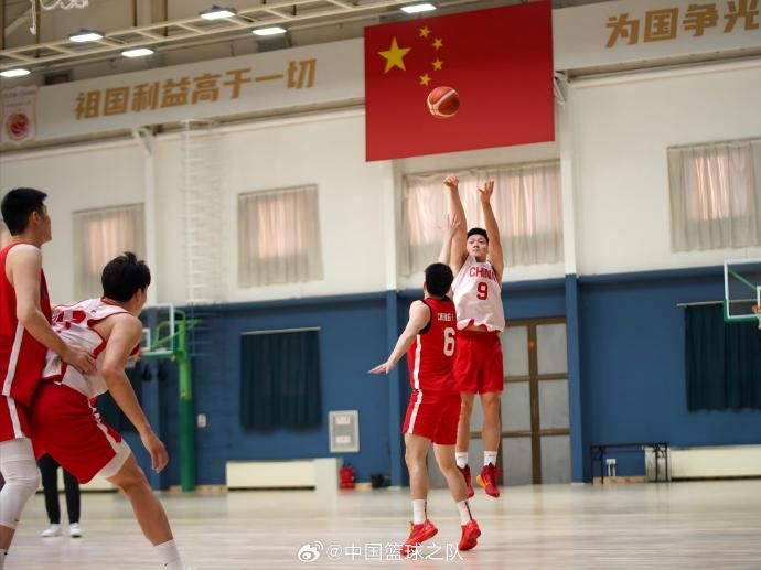  对抗训练继续！中国男篮最新训练图集新鲜出炉