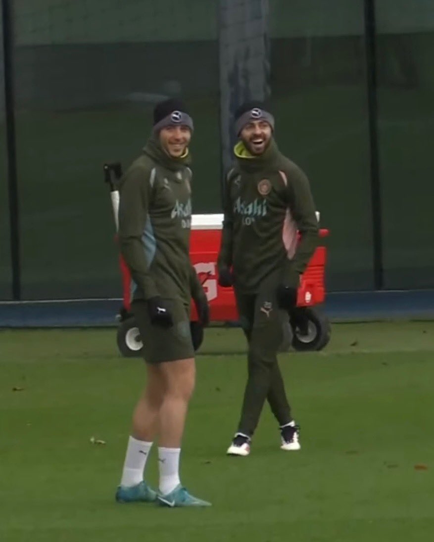  伤势并无大碍！冬窗新援尼科-冈萨雷斯已经回归曼城训练